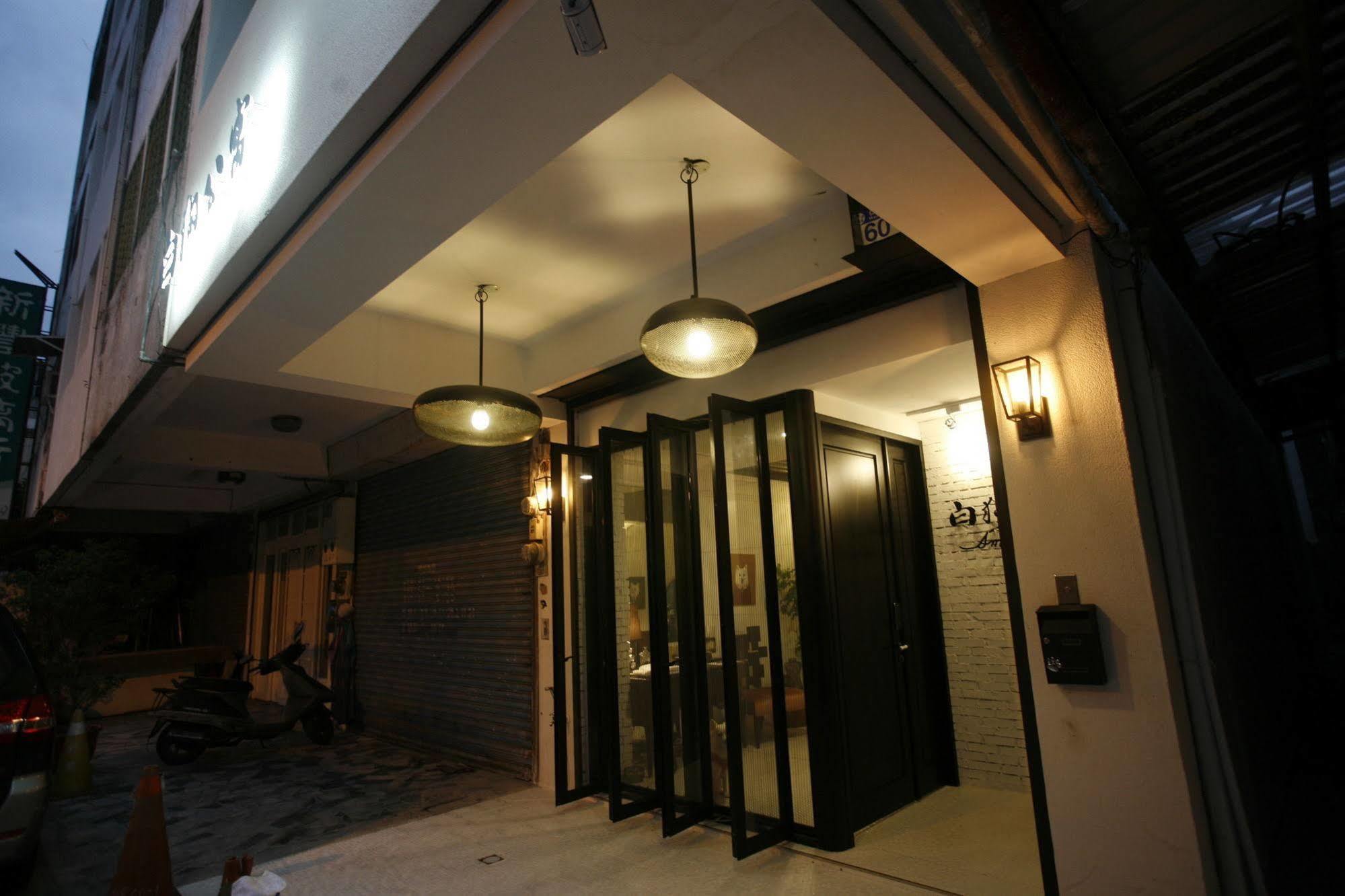 白狗公寓amo B&B市區金三角 東大門夜市 Hualien Buitenkant foto